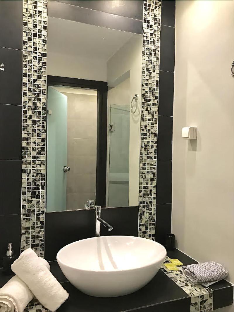 Queen Boutique Suites Mykonos Town Екстер'єр фото