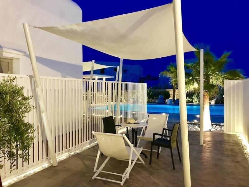 Queen Boutique Suites Mykonos Town Екстер'єр фото