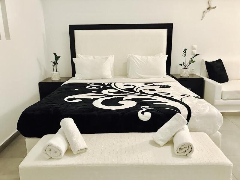 Queen Boutique Suites Mykonos Town Екстер'єр фото