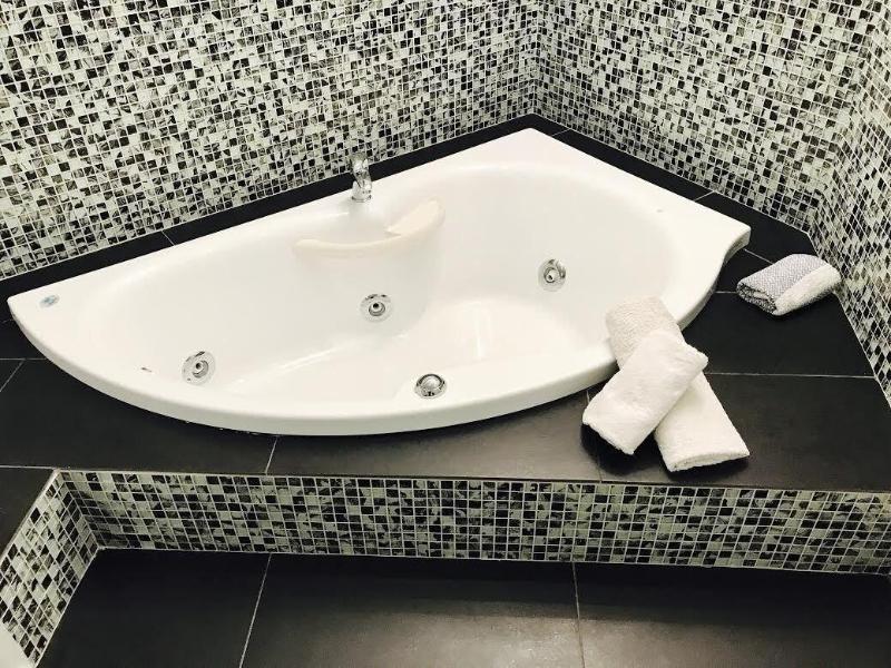 Queen Boutique Suites Mykonos Town Екстер'єр фото