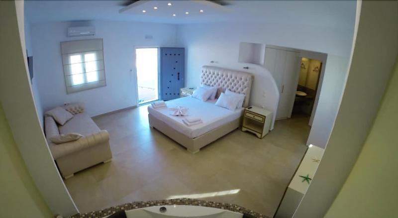 Queen Boutique Suites Mykonos Town Екстер'єр фото