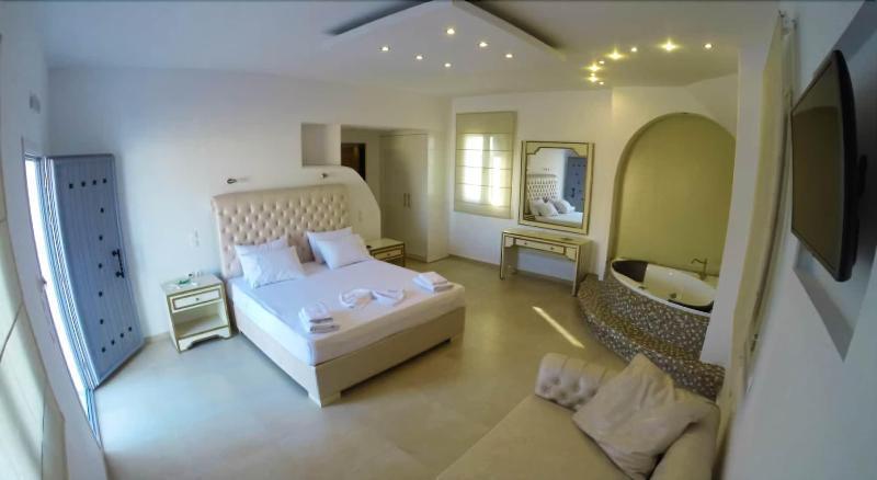 Queen Boutique Suites Mykonos Town Екстер'єр фото