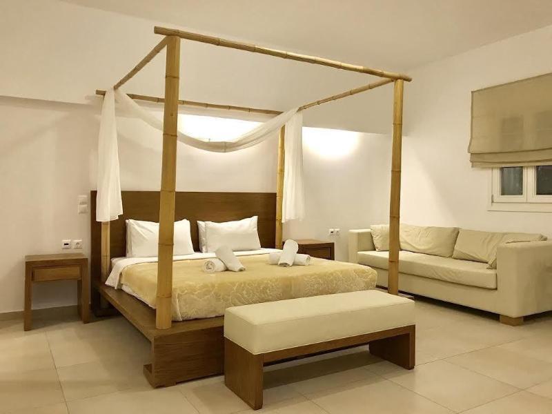 Queen Boutique Suites Mykonos Town Екстер'єр фото