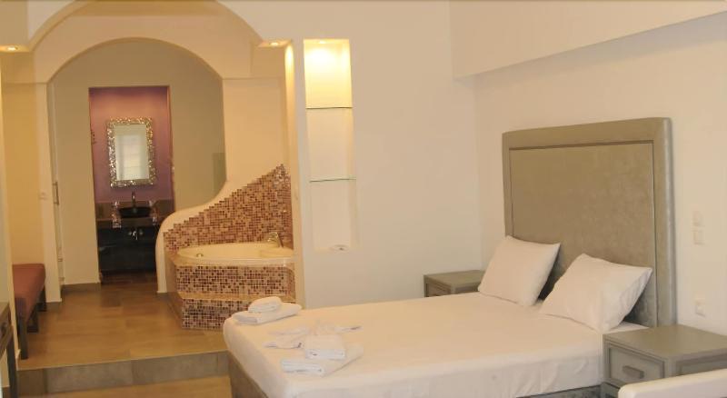 Queen Boutique Suites Mykonos Town Екстер'єр фото