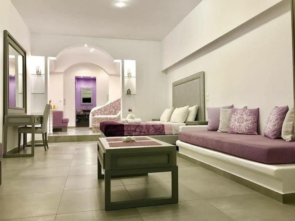 Queen Boutique Suites Mykonos Town Екстер'єр фото