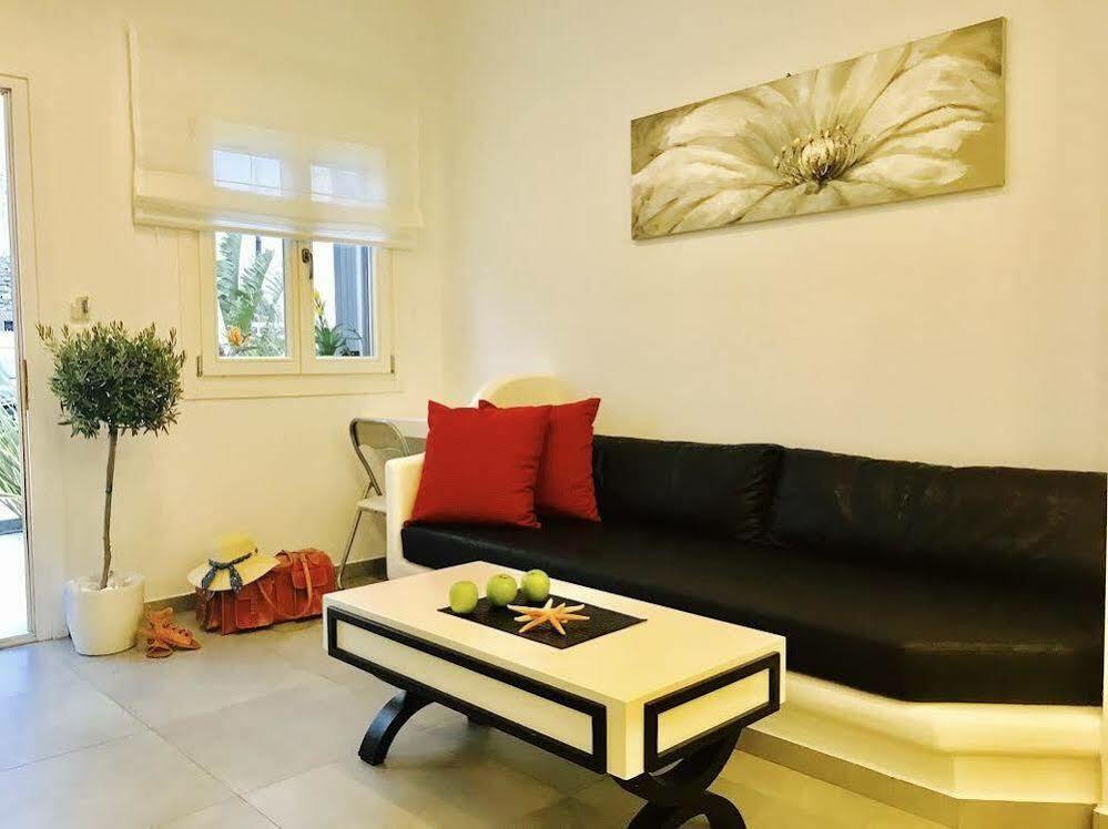 Queen Boutique Suites Mykonos Town Екстер'єр фото